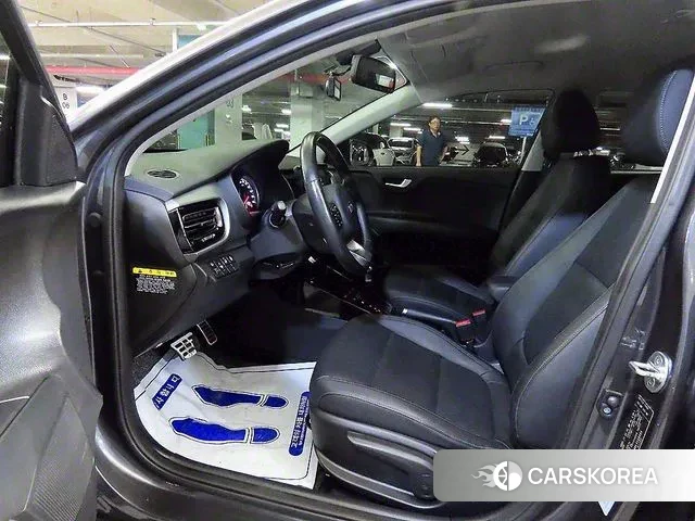 Kia Stonic id 3008810 из Кореи 16