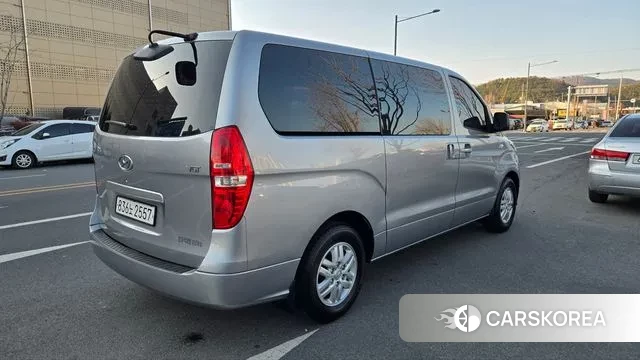 Hyundai The New Grand Starex id 3757514 из Кореи 9