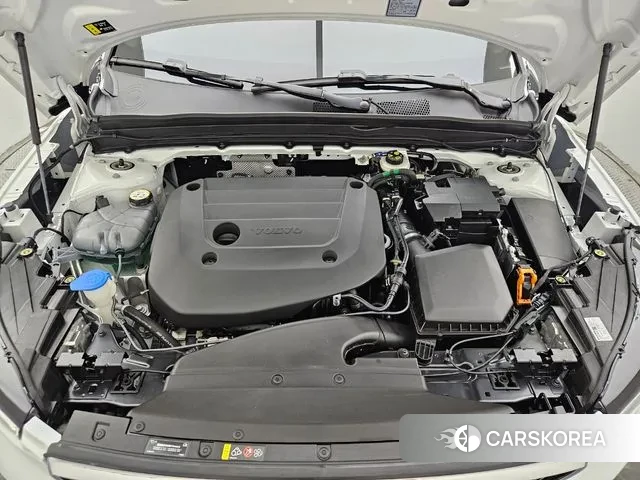 Volvo XC40 id 3415319 из Кореи 16