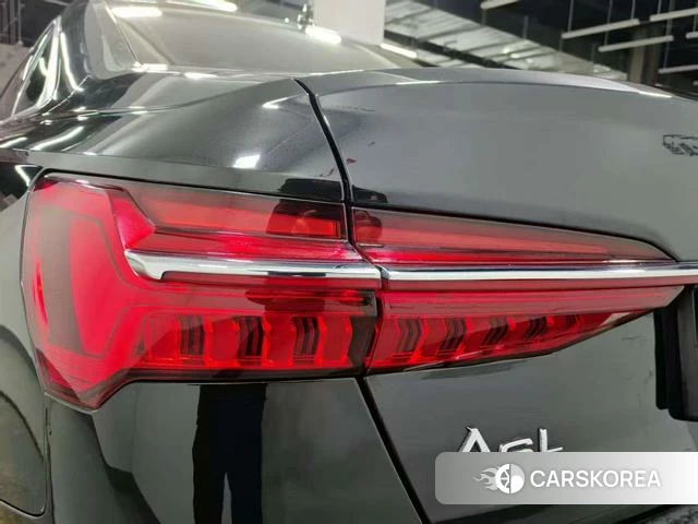 Audi A6L id 4271719 из Китая 13