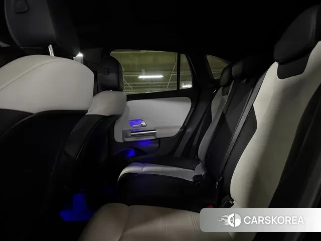 Mercedes-Benz GLA - Class H247 id 3433628 из Кореи 16