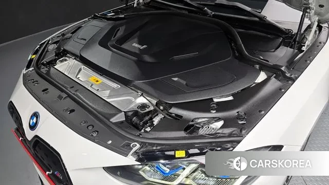 BMW i4 id 3734805 из Кореи 16