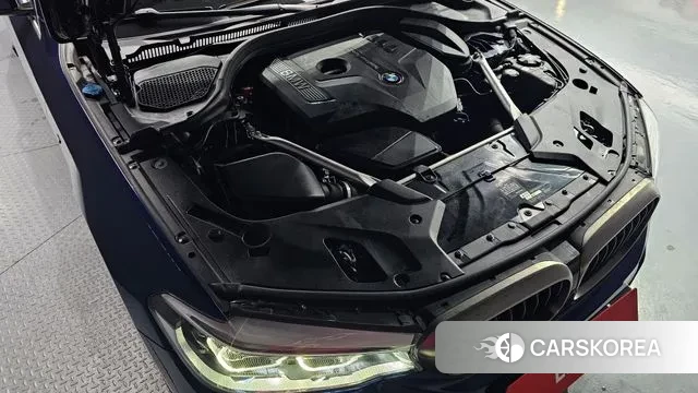 BMW 5 Series (G30) id 3344824 из Кореи 16