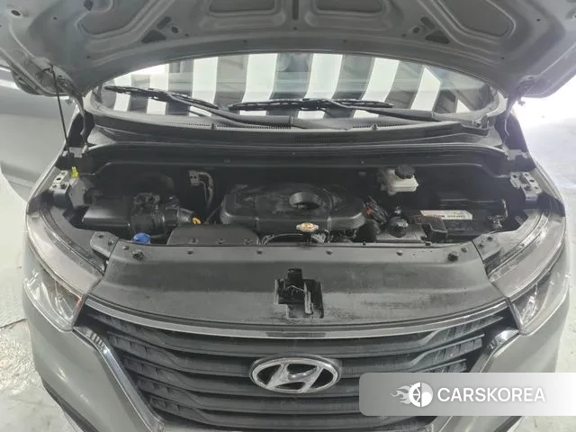 Hyundai The New Grand Starex id 3772847 из Кореи 16