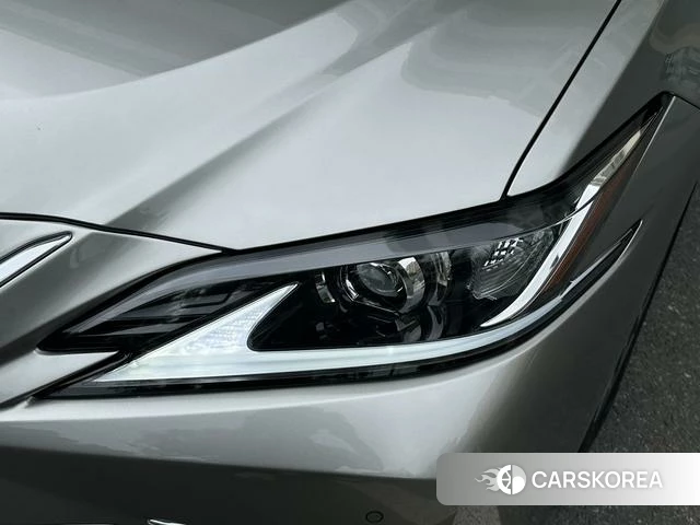 Lexus ES id 4342103 из Китая 16