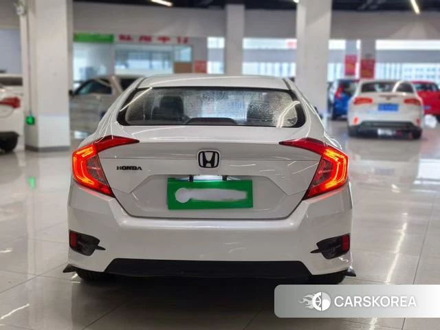 Honda Civic 2018 Белый из Китая, фото 6
