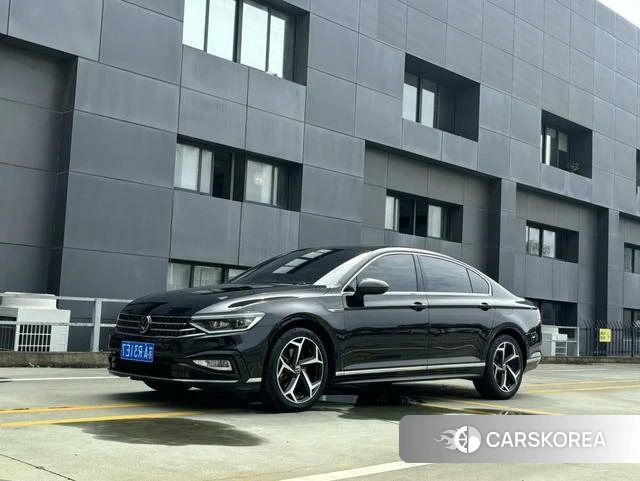Volkswagen Magotan 2023 Черный из Китая, фото 6