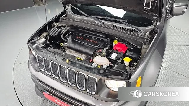 Jeep Renegade id 2999589 из Кореи 16