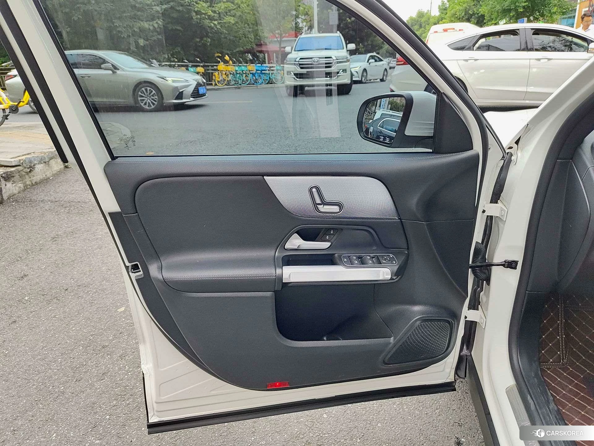 Mercedes-Benz GLB id 4452390 из Китая 7