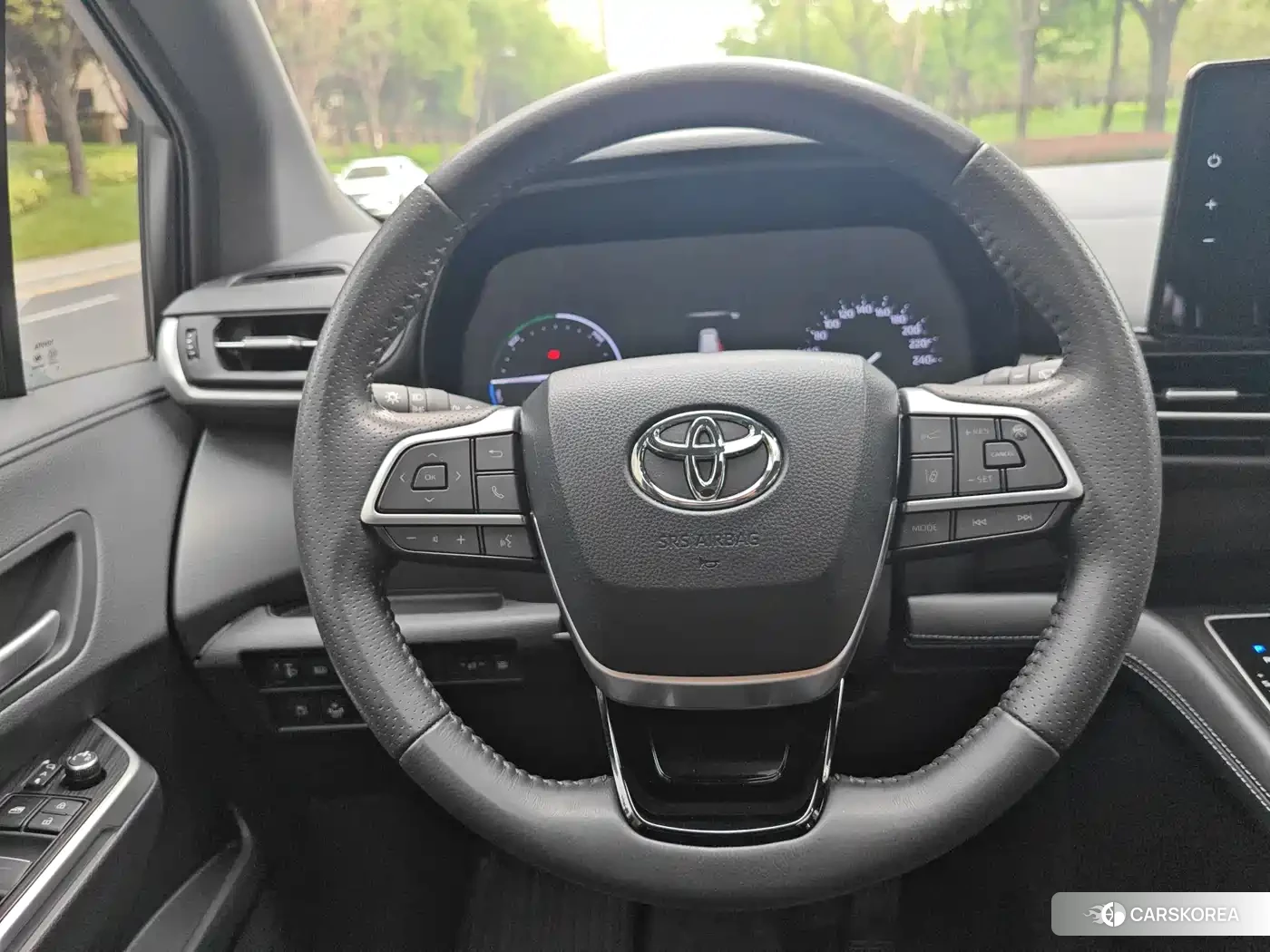 Toyota Sienna id 4570339 из Китая 13