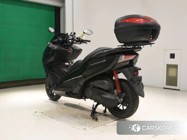 Honda FORZA id 4387081 из Японии 6