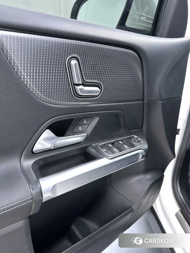 Mercedes-Benz GLB id 4217484 из Китая 6