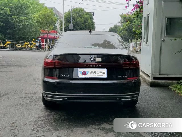 Volkswagen Passat id 4336136 из Китая 7