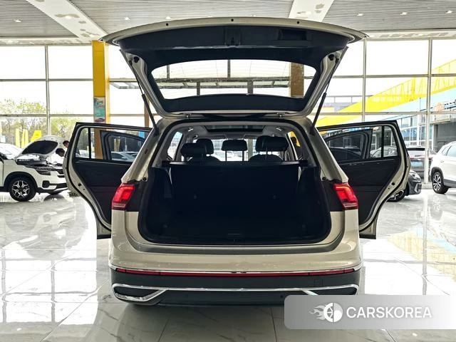 Volkswagen Tiguan L id 4258778 из Китая 23