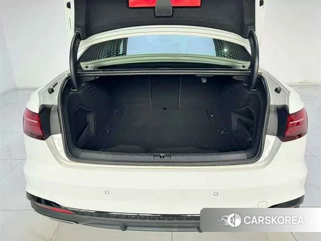 Audi A4L id 4290303 из Китая 11