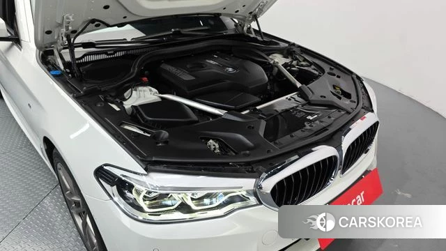 BMW 5 Series (G30) id 4663049 из Кореи 16
