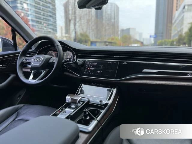Audi Q7 id 4260250 из Китая 15