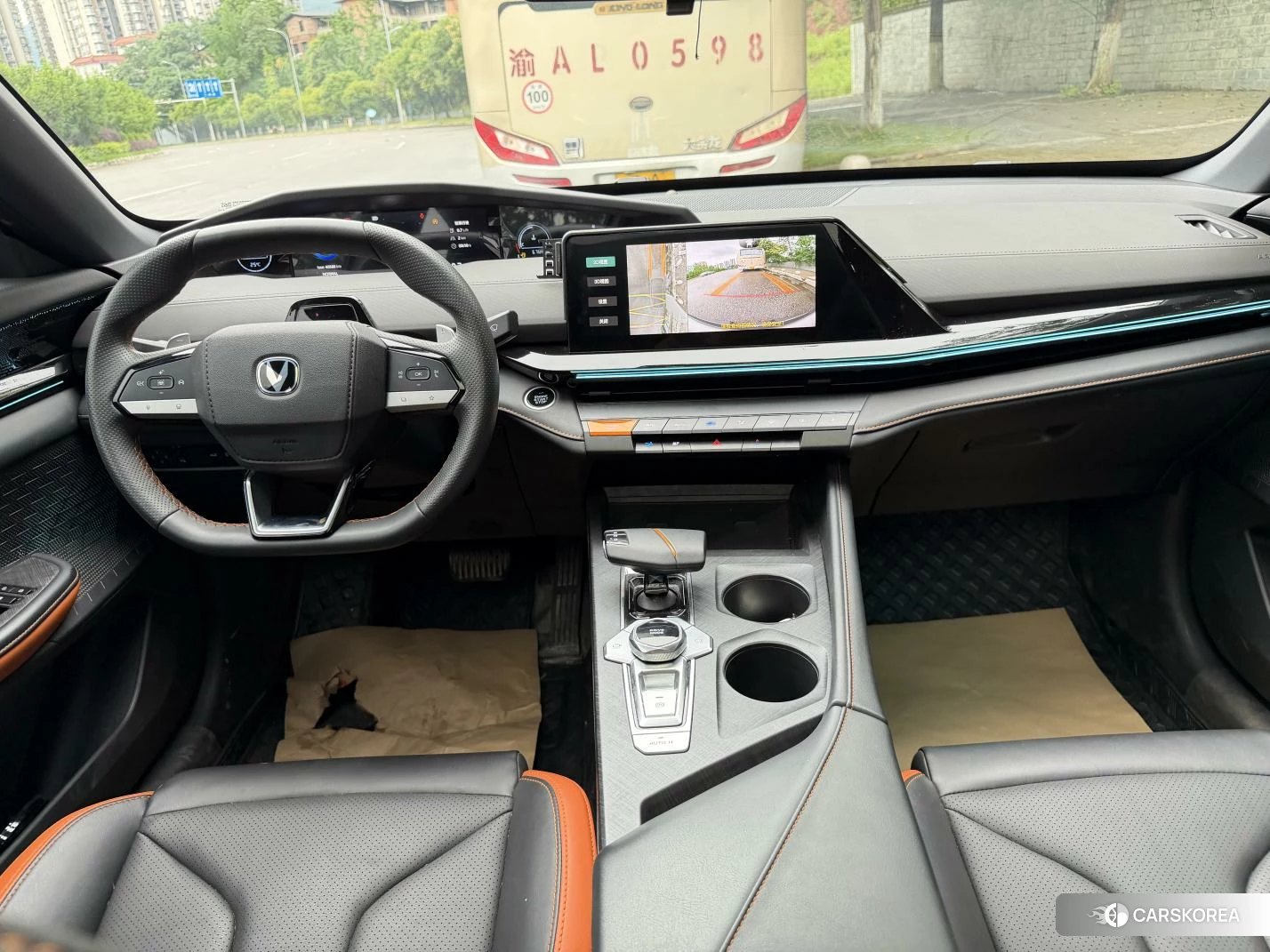 Chang'an UNI-V 2024 Белый из Китая, фото 6