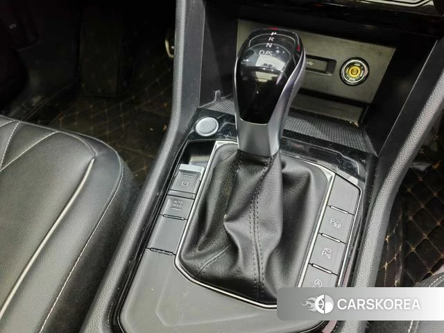 Volkswagen Tiguan L id 4262085 из Китая 17