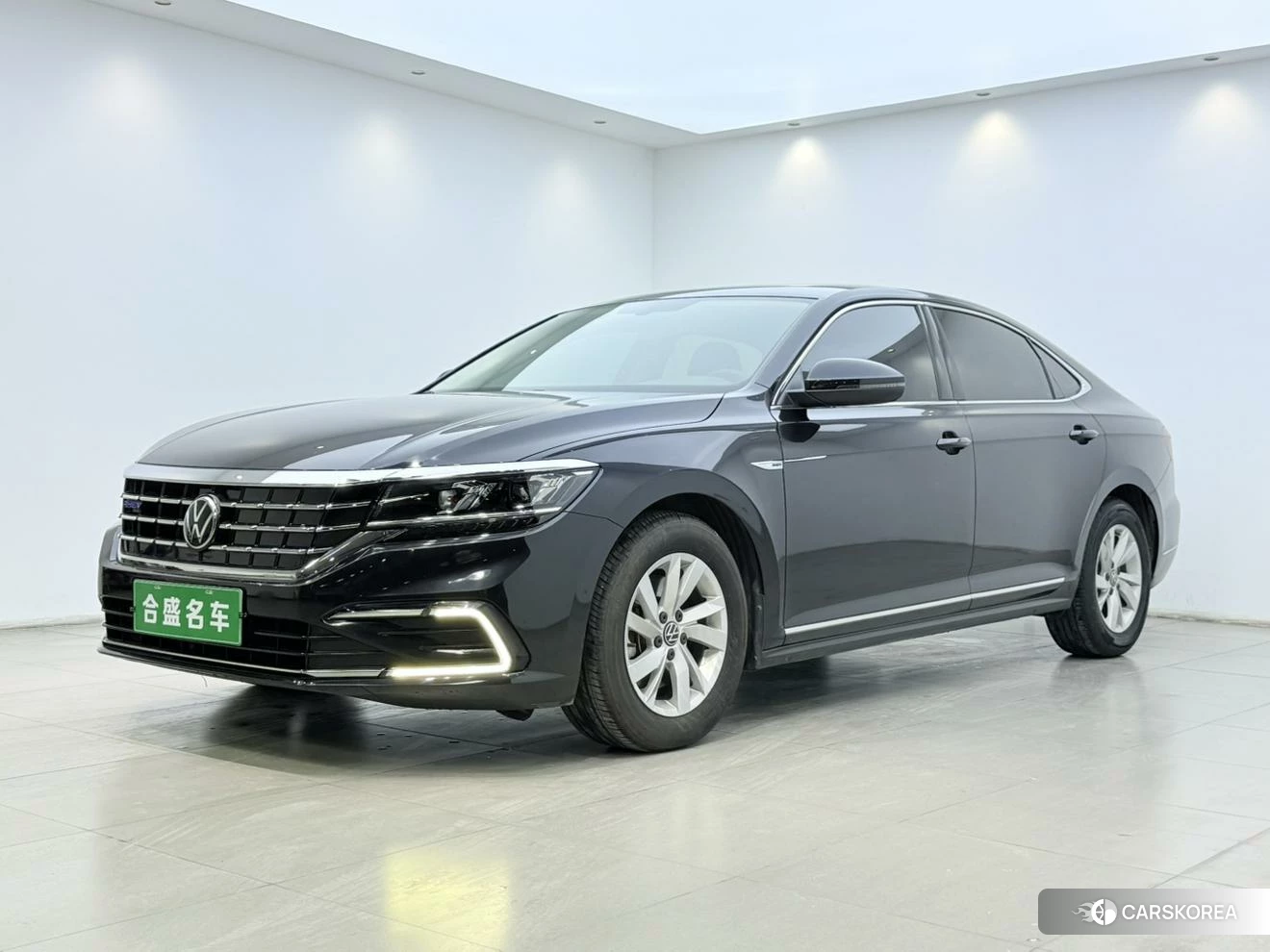 Volkswagen Passat PHEV id 4405872 из Китая 13
