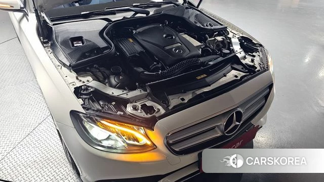 Mercedes-Benz E-Class W213 id 4384701 из Кореи 26