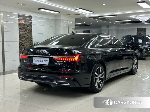 Audi A6L id 4399714 из Китая 16