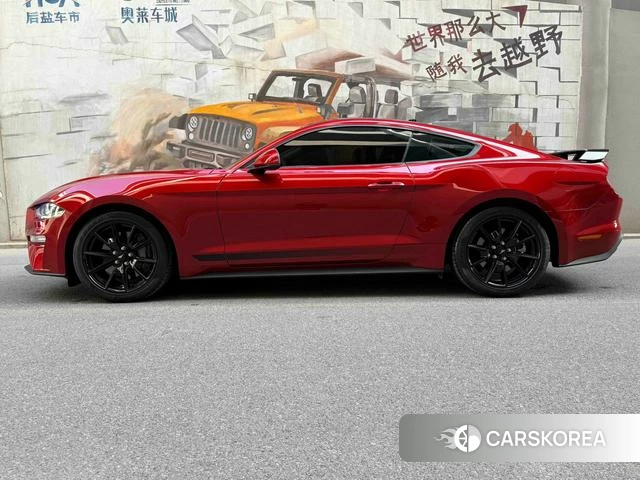 Ford Mustang 2022 Красный из Китая, фото 6