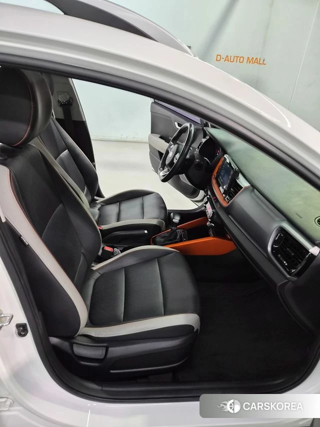Kia Stonic id 4620637 из Кореи 16