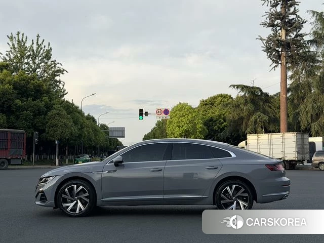 Volkswagen CC 2022 Темно-серый из Китая, фото 6