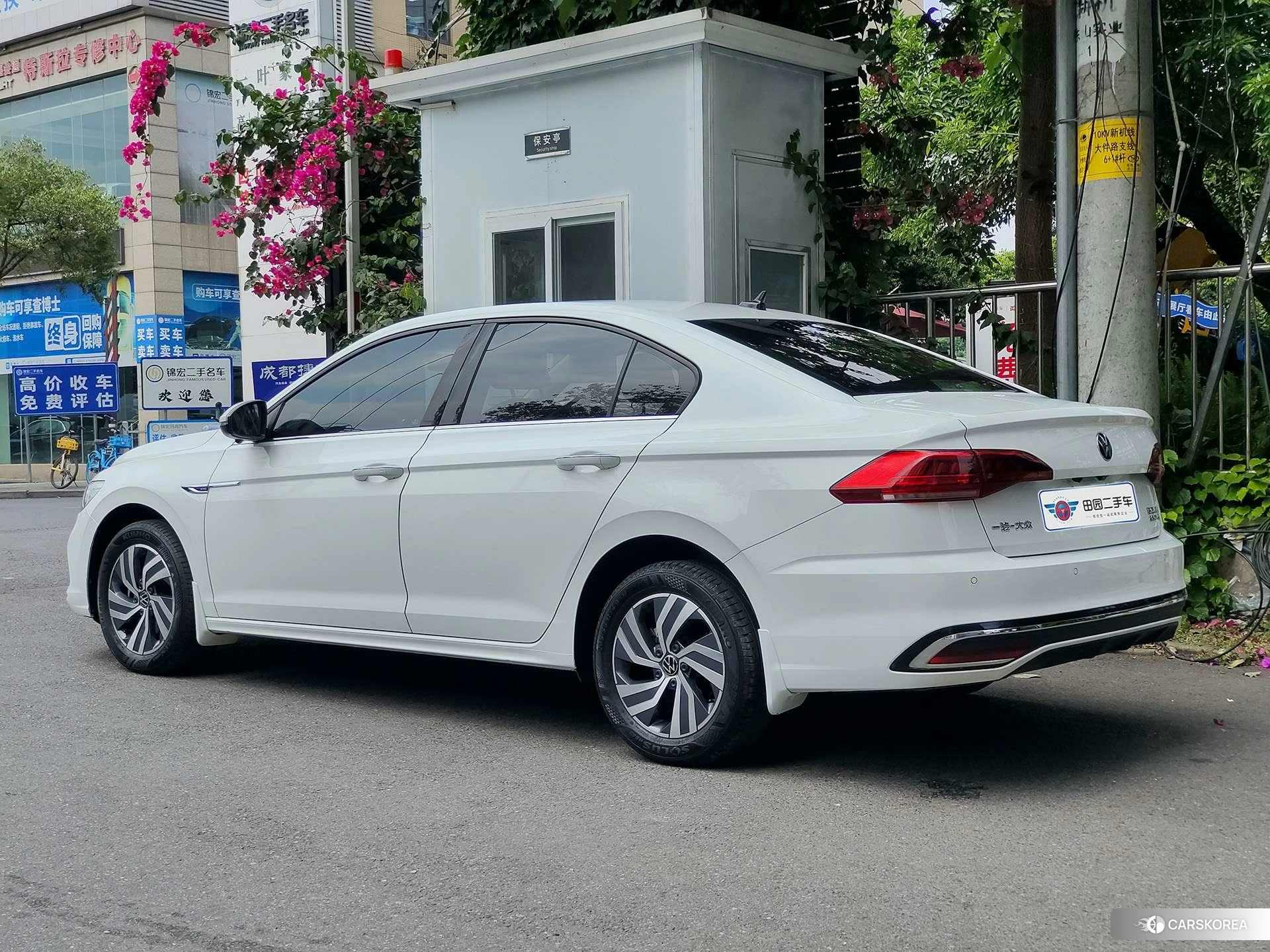 Volkswagen Bora 2023 Белый из Китая, фото 6