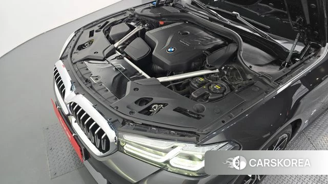 BMW 5 Series (G30) id 4495443 из Кореи 16