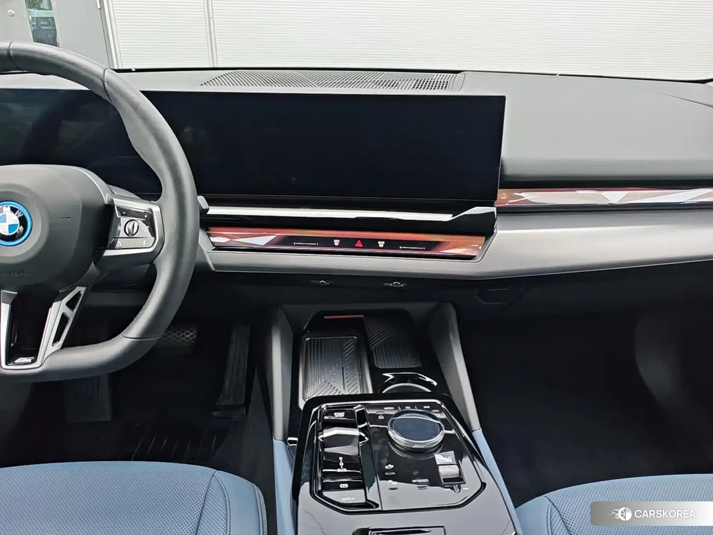 BMW i5 id 4589532 из Китая 10