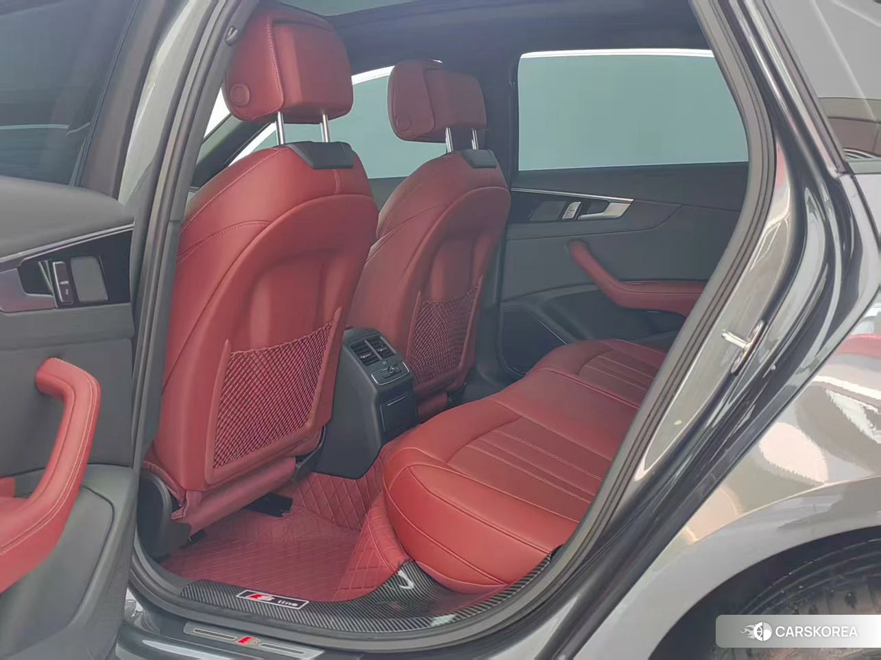 Audi A4L id 4510433 из Китая 17