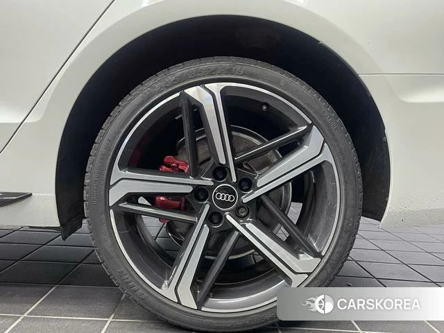 Audi A4L id 4348517 из Китая 17