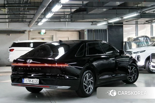 Hyundai Grandeur (GN7) id 3953489 из Кореи 16