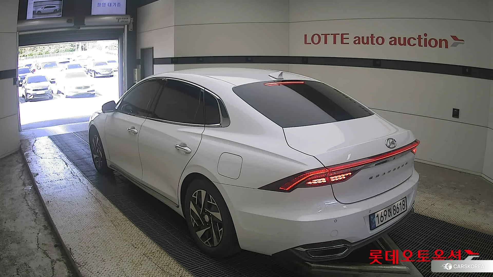 Hyundai Grandeur Hybrid id 4902512 из Кореи 32
