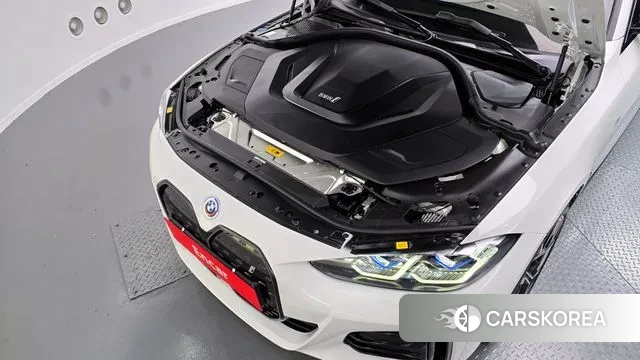 BMW i4 id 3447574 из Кореи 16