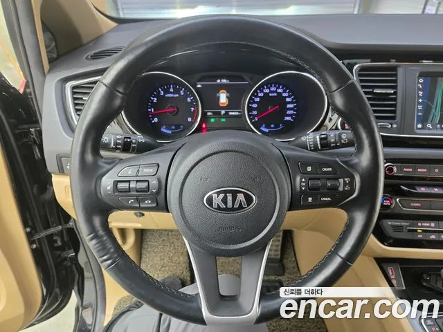 Kia The New Carnival id 2682328 из Кореи 16
