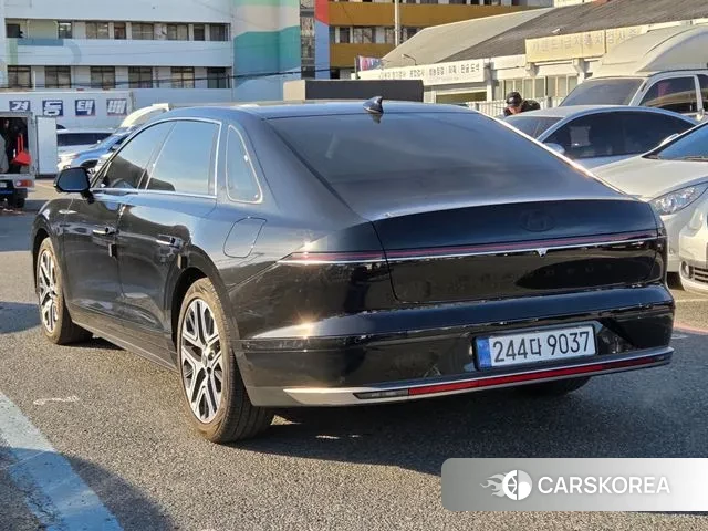 Hyundai Grandeur (GN7) id 3648983 из Кореи 16