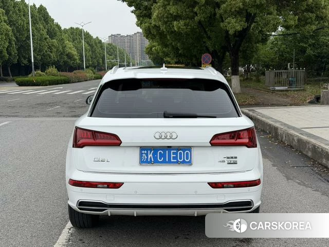 Audi Q5L id 4272942 из Китая 12