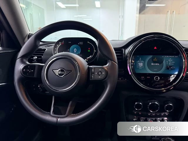 MINI CLUBMAN id 4220639 из Китая 17