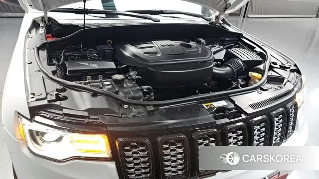 Jeep Grand Cherokee id 3290912 из Кореи 16