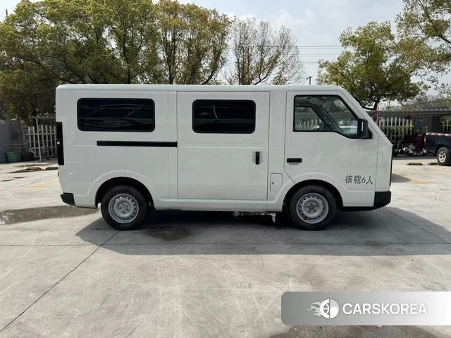 Xinyuan Automobile Xinyuan E3 2025 Белый из Китая, фото 6