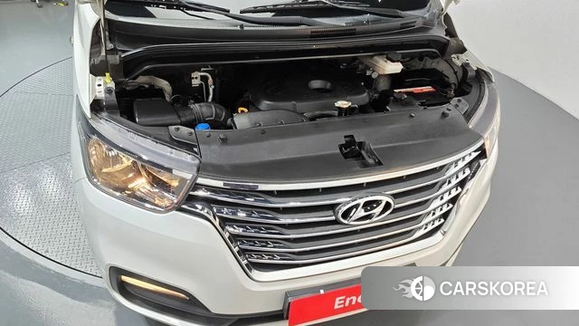 Hyundai The New Grand Starex id 4684404 из Кореи 16