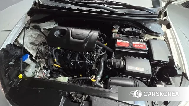 Hyundai Avante AD id 3773065 из Кореи 16