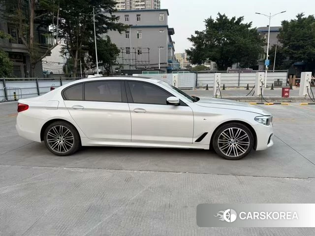 BMW 5 series id 3876213 из Китая 6