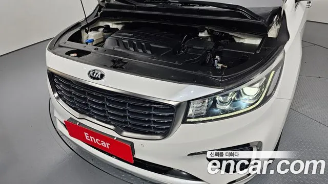 Kia The New Carnival id 2260325 из Кореи 16