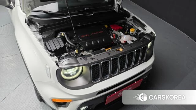 Jeep Renegade id 3935569 из Кореи 16