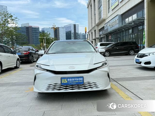 Toyota Camry 2025 Белый из Китая, фото 6