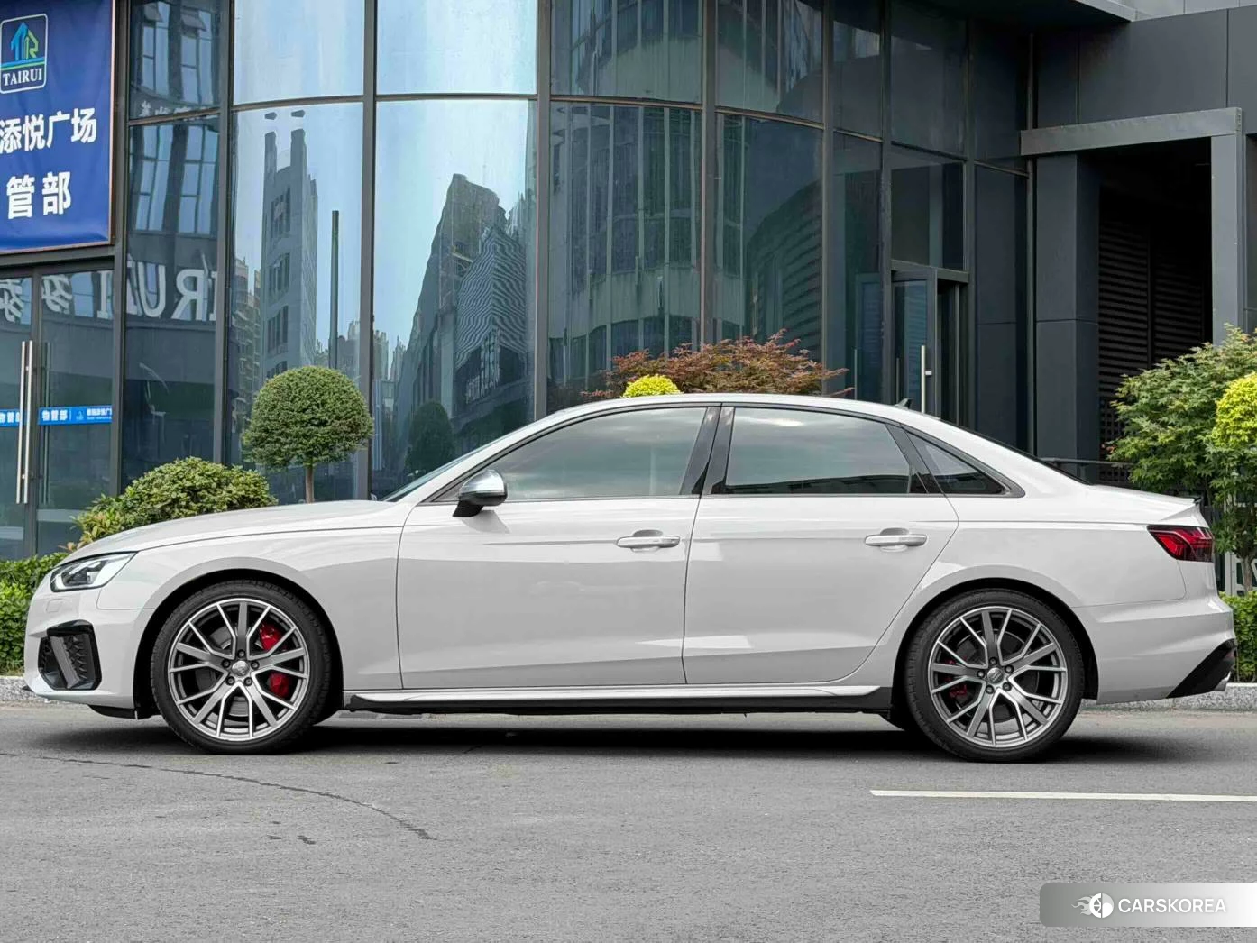 Audi S4 id 4453819 из Китая 9
